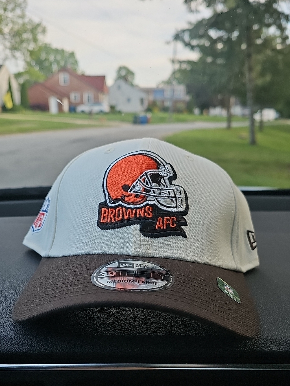 Cleveland Browns New Era Fitted Hat‎ M/L New